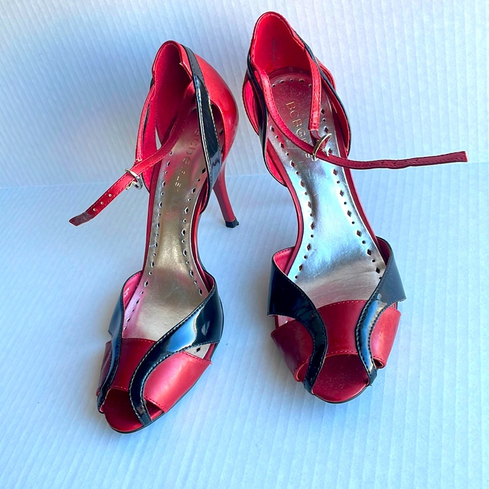 BCBG Girls sexy red and black heels - size 8/38 (Used)